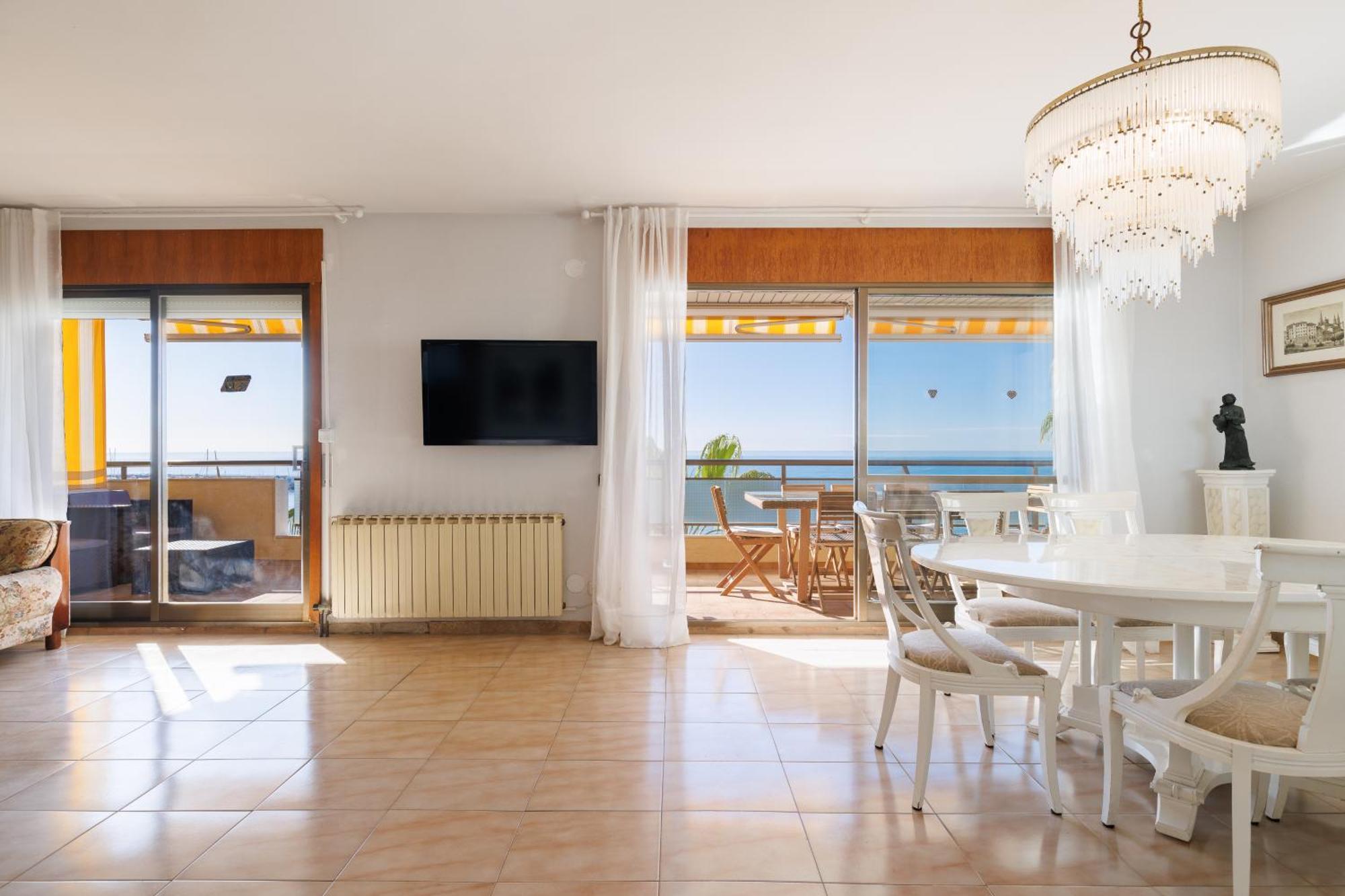 Apartamento Para 8 Sobre El Mar Apartment Salou Exterior photo